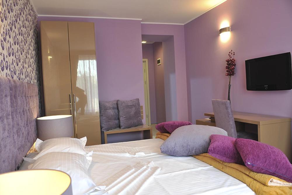 Victor Mizuumi Hotel Mamaia